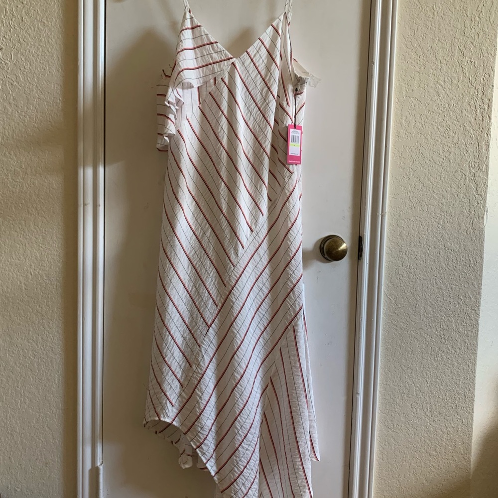 NWT Vince Camuto asymmetric summer dress size 4. - Picture 7 of 7